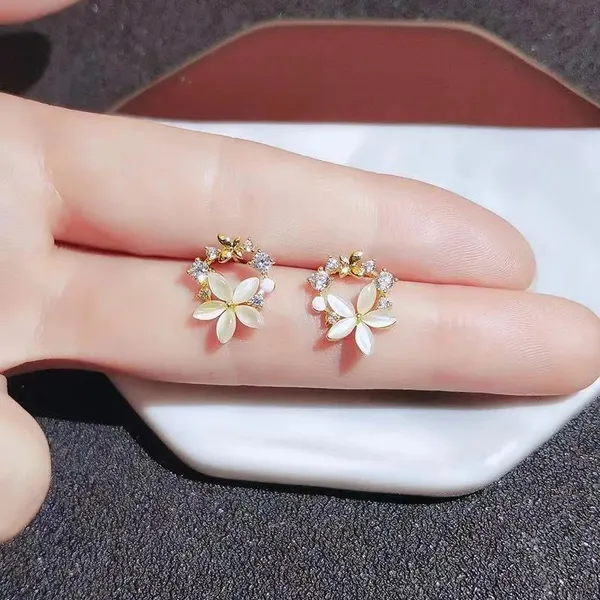 Daisy_Halo_Earrings