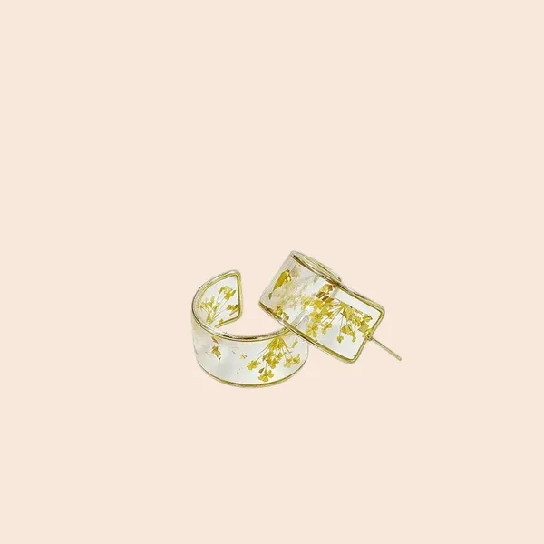 Resin_Flower_Earrings_-_Yellow