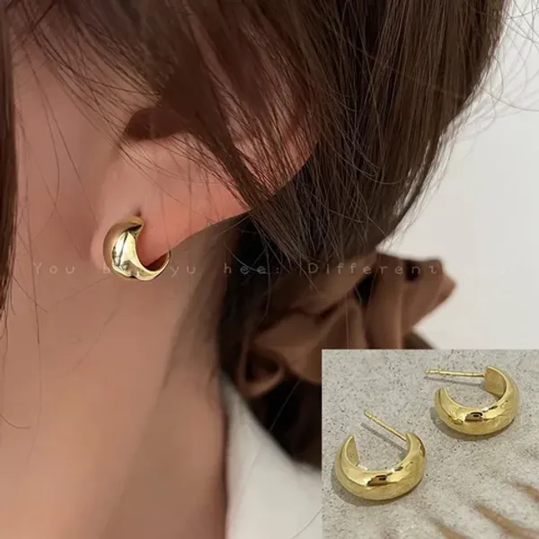 Golden_Ring_Stud