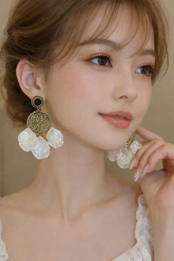 Black_golden_drop_earring