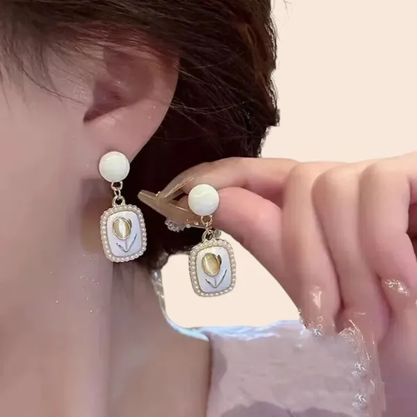 Elegant_Flower_Drop_Earrings_-_White
