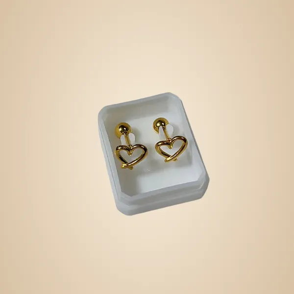 Gold_Plated_Heart_Stud