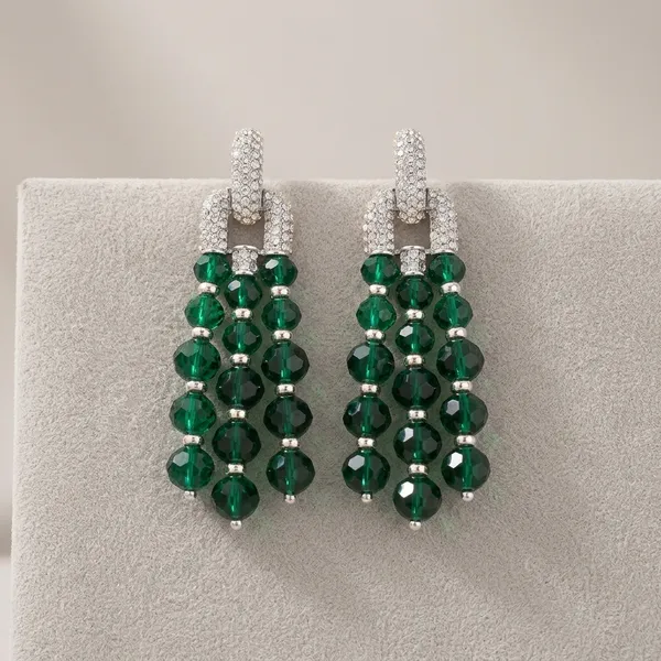 Elegant_Embedded_Tassel_Earrings