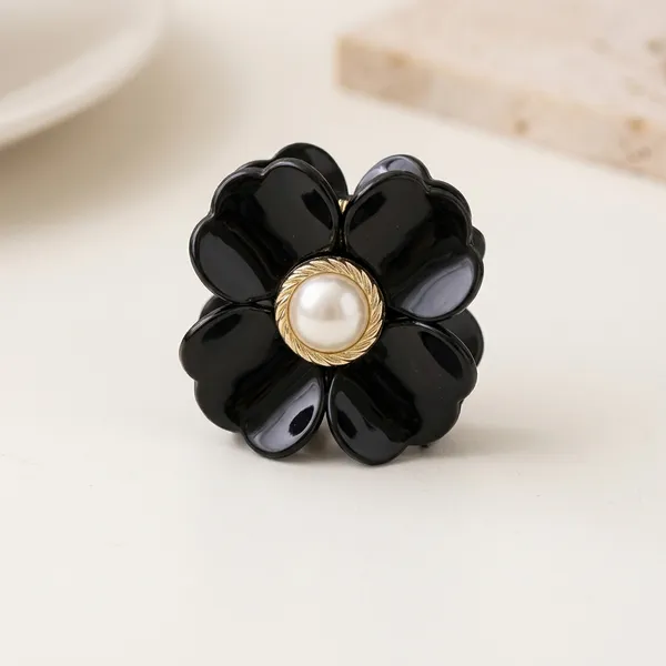Classic_Flower_Hair_Claws_-_Black
