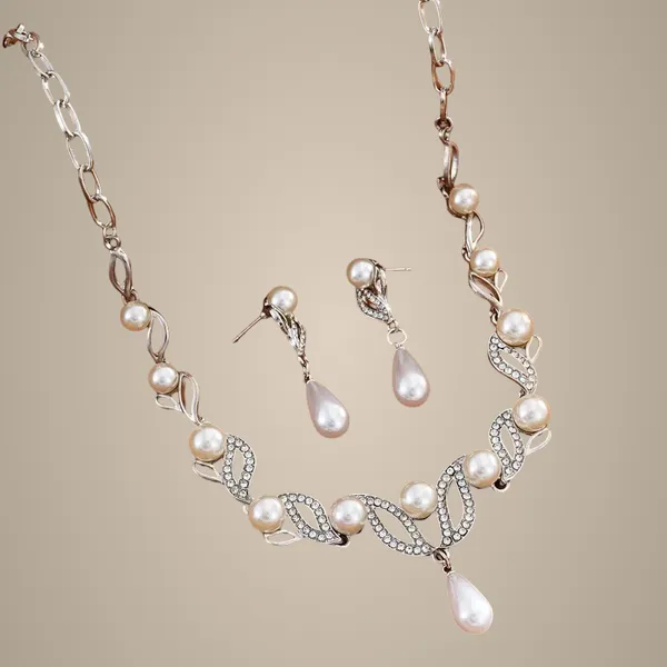 Pearl_Necklace_Earring_Set_-_Silver