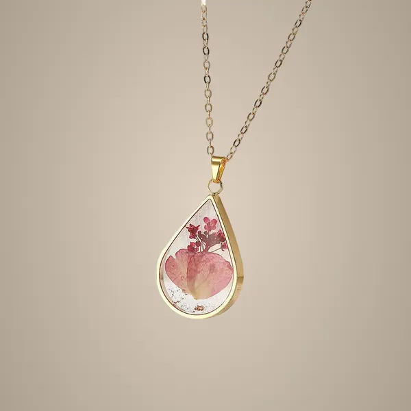 Resin_Pendant_-_Rose_Red_Petals_and_Baby's_Breath