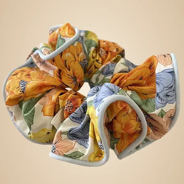 Scrunchie_-_Blue_edge_floral_pleated