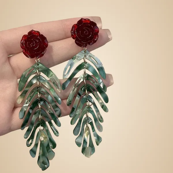 Red-Green_Geometric_Long_Pattern_Earring