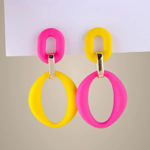 Contrast_Buckle_Earrings_-_Yellow_rose