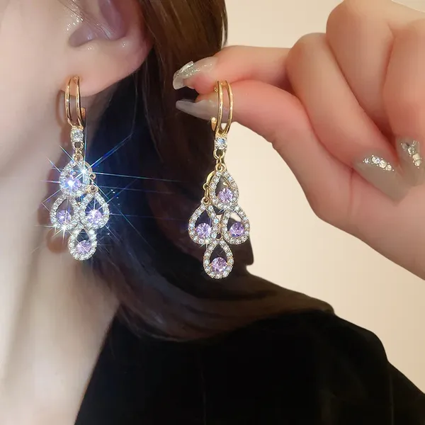 Elegant_Lilac_Crystal_Drop_Earrings