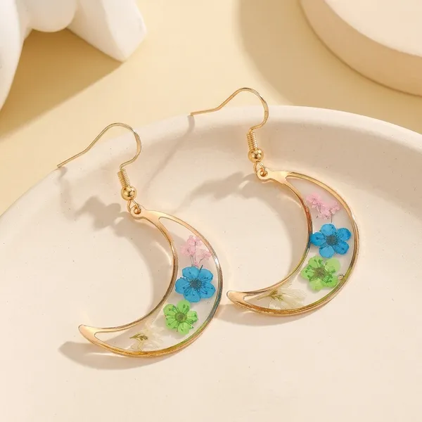 Moon_Shape_Resin_Earring_-_Blue