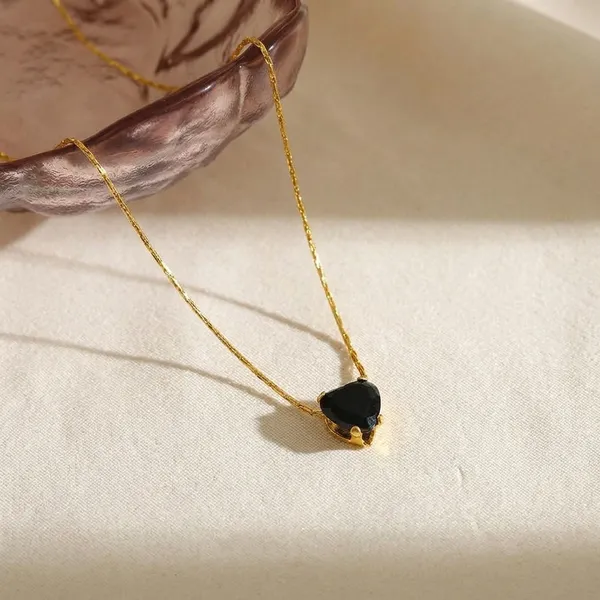 Gold_Plated_Zircon_Heart_Pendant_-_Black