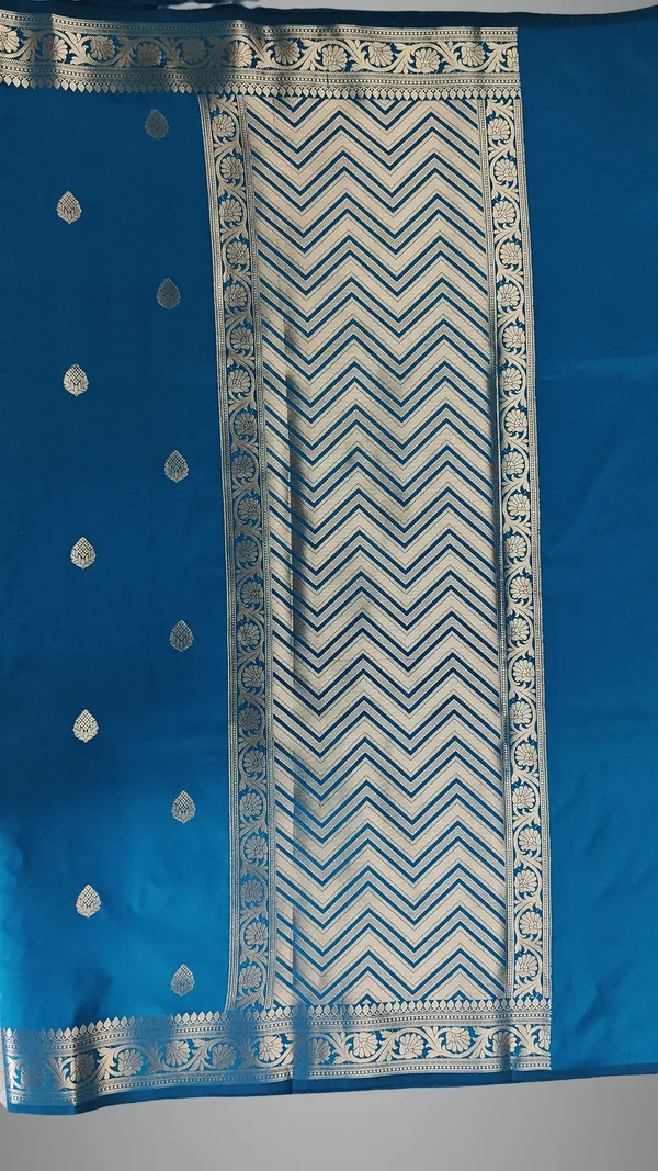 Blue_Silk_Saree_For_Women