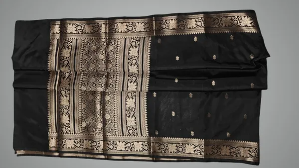 Black_Silk_Saree_For_Women