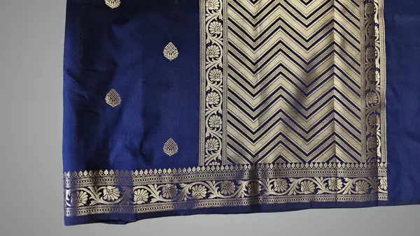 Blue_Silk_Saree_For_Women