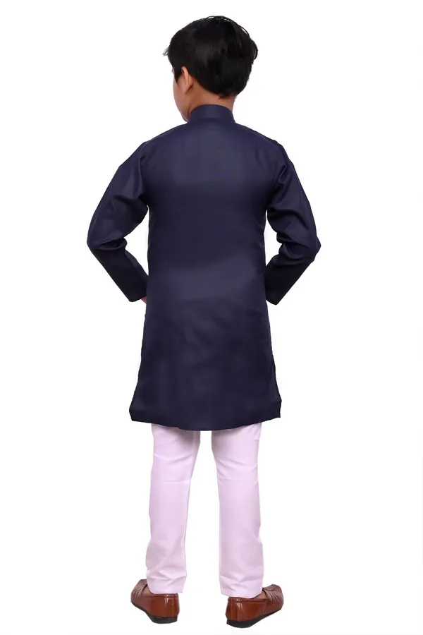 VALUE_CREATION_Boys_Mandarin_Collar_Neck_Kurta_With_Pyjamas_Sets