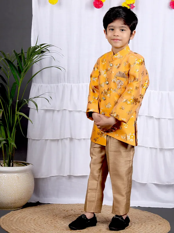 VALUE_CREATION_Boys_Floral_Printed_Kurta_with_Pyjama