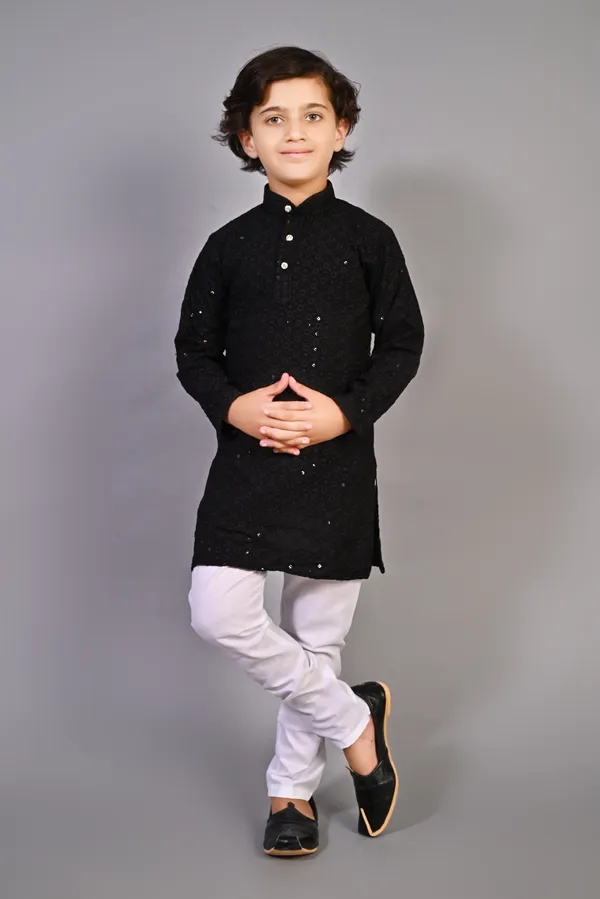 VALUE_CREATION_Boys_Embroidered_Band_Collar_Straight_Kurta_With_Pyjamas