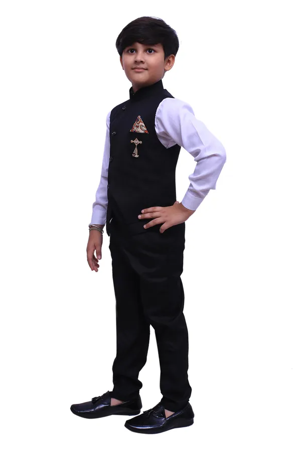 VALUE_CREATION_Boys_Mandarin_Collar_Single-Breasted_3-Piece_Suit