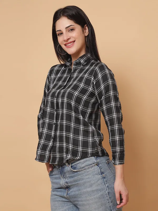 Value_Creation_Checked_Spread_Collar_Casual_Shirt_for_Women