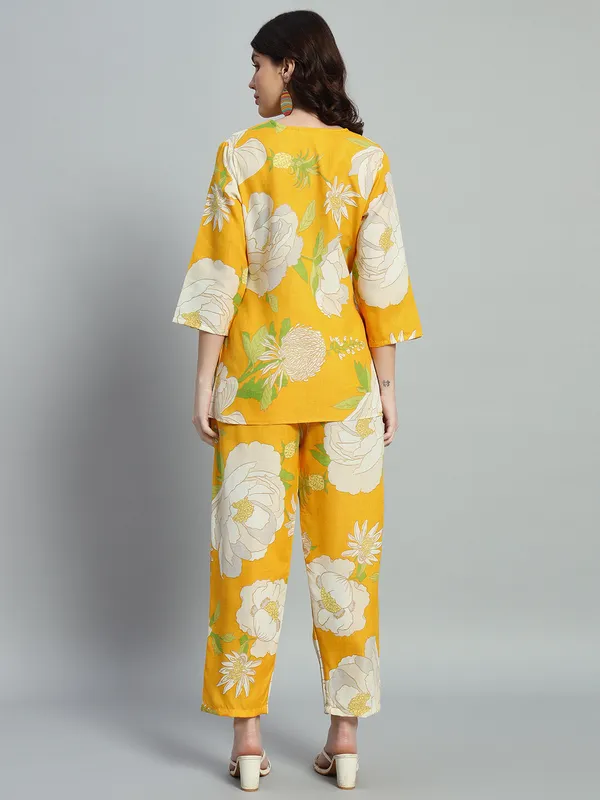Value_Creation_FloralTunic_Pant_Co-ords_Set_For_Women