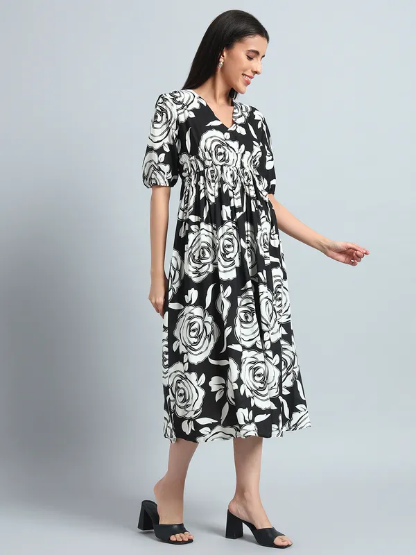 VALUE_CREATION_Floral_Print_Puff_Sleeve_Fit_&_Flare_One-Piece_Dress