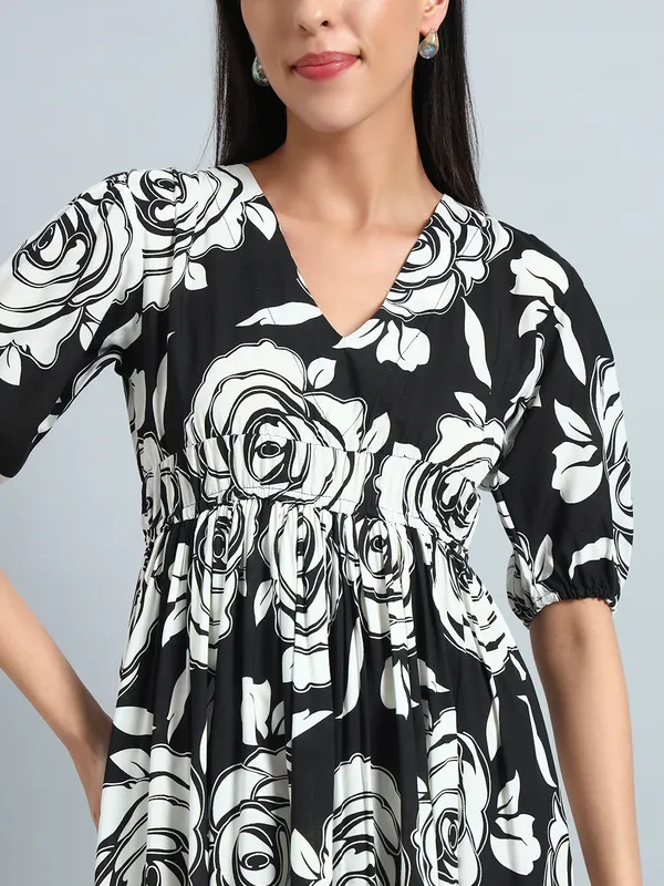 VALUE_CREATION_Floral_Print_Puff_Sleeve_Fit_&_Flare_One-Piece_Dress
