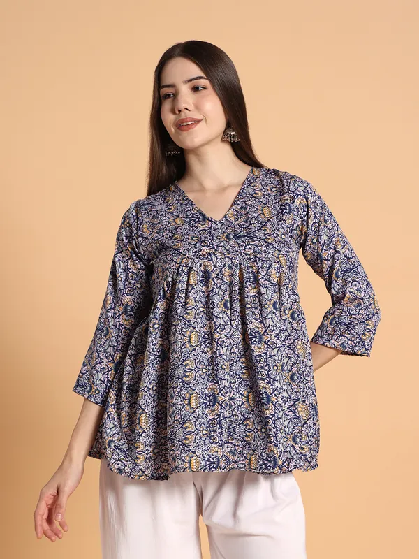 VALUE_CREATION_Floral_Print_Crepe_Top