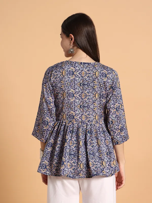 VALUE_CREATION_Floral_Print_Crepe_Top