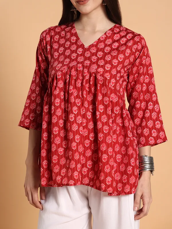 VALUE_CREATION_Floral_Print_Crepe_Top