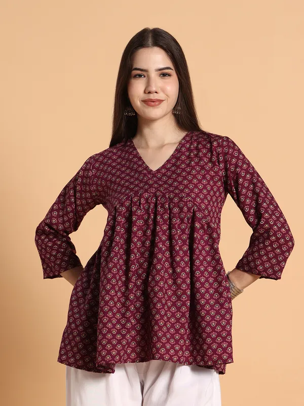 VALUE_CREATION_Floral_Print_Crepe_Top