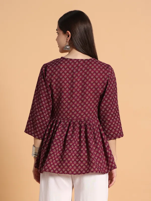 VALUE_CREATION_Floral_Print_Crepe_Top