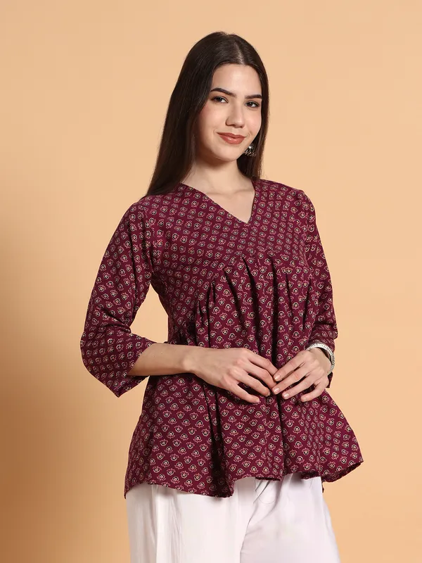 VALUE_CREATION_Floral_Print_Crepe_Top
