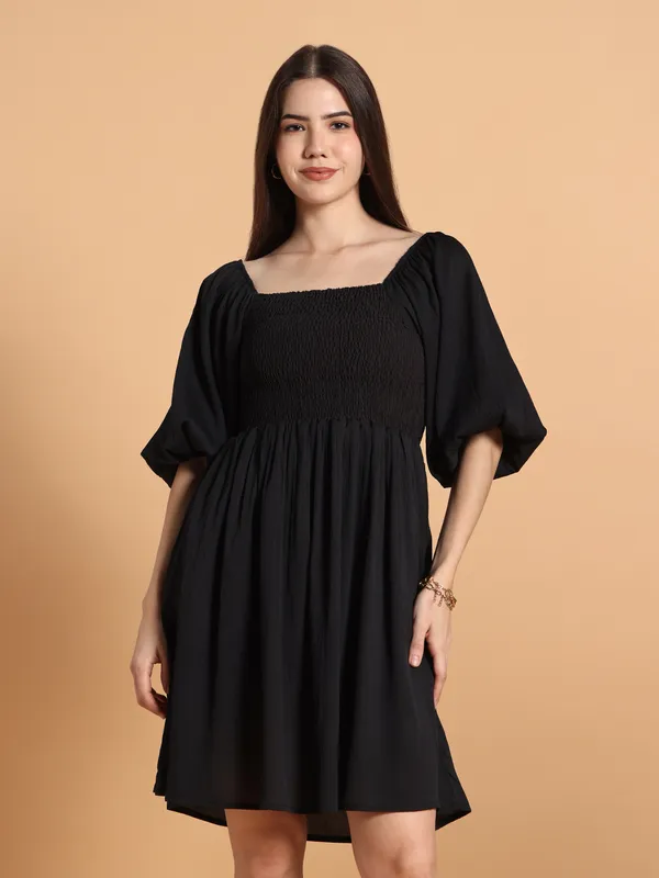 VALUE_CREATION_Viscose_Rayon_Puff_Sleeve_Crepe_Dress
