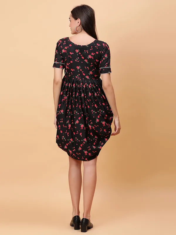 VALUE_CREATION_Printed_Round_neck_Neck_Empire_Dress