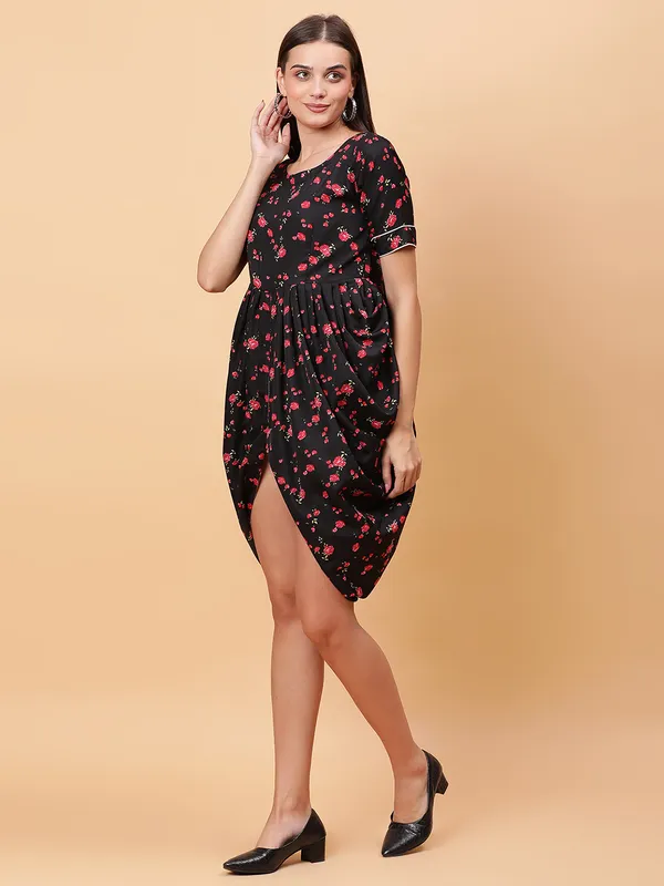 VALUE_CREATION_Printed_Round_neck_Neck_Empire_Dress