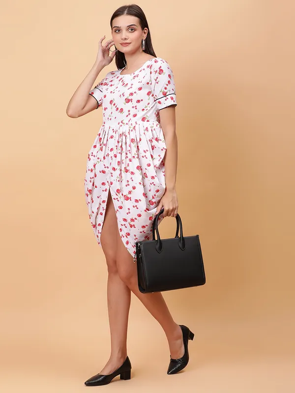 VALUE_CREATION_Floral_Print_Crepe_A-Line_Dress
