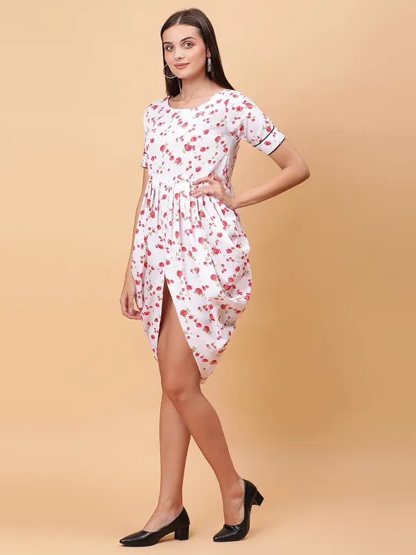 VALUE_CREATION_Floral_Print_Crepe_A-Line_Dress
