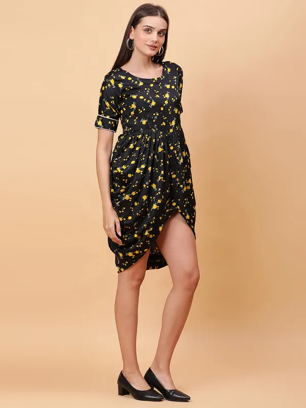 VALUE_CREATION_Printed_Round_neck_Neck_Empire_Dress