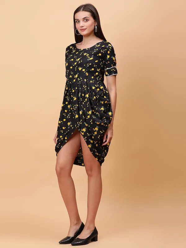 VALUE_CREATION_Printed_Round_neck_Neck_Empire_Dress