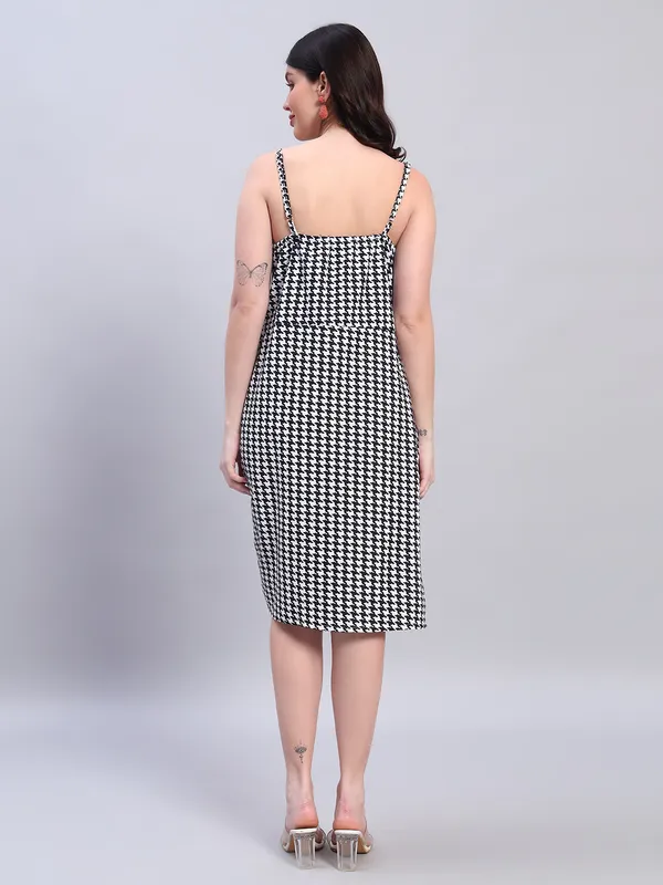 VALUE_CREATION_Print_Off-Shoulder_A-Line_Dress