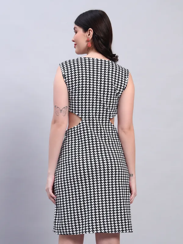 VALUE_CREATION_Print_Off-Shoulder_A-Line_Dress