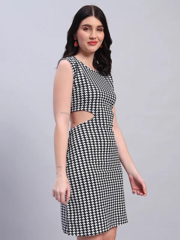 VALUE_CREATION_Print_Off-Shoulder_A-Line_Dress