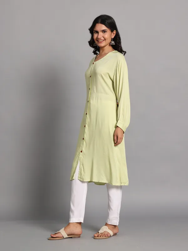 VALUE_CREATION_V-Neck_Kurti