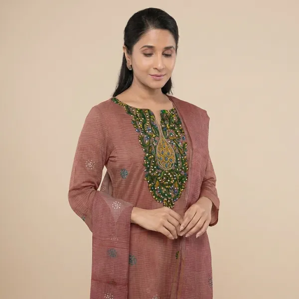 Brown_Georgette_Premium_And_Elegant_Kurta_With_Dupatta_For_Women