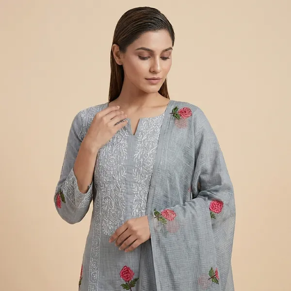 Grey_Georgette_Premium_And_Elegant_Kurta_With_Dupatta_For_Women