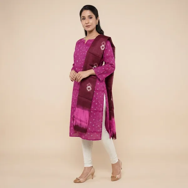 Pink_And_Maroon_Cotton_Premium_And_Elegant_Kurta_With_Dupatta_For_Women
