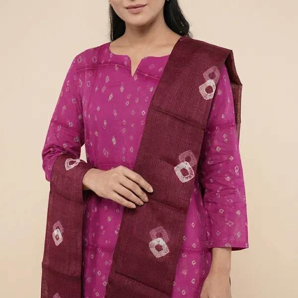 Pink_And_Maroon_Cotton_Premium_And_Elegant_Kurta_With_Dupatta_For_Women