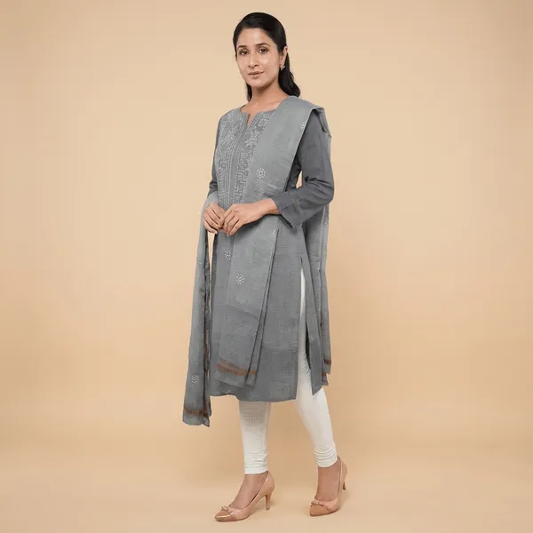 Grey_Cotton_Premium_And_Elegant_Kurta_With_Dupatta_For_Women