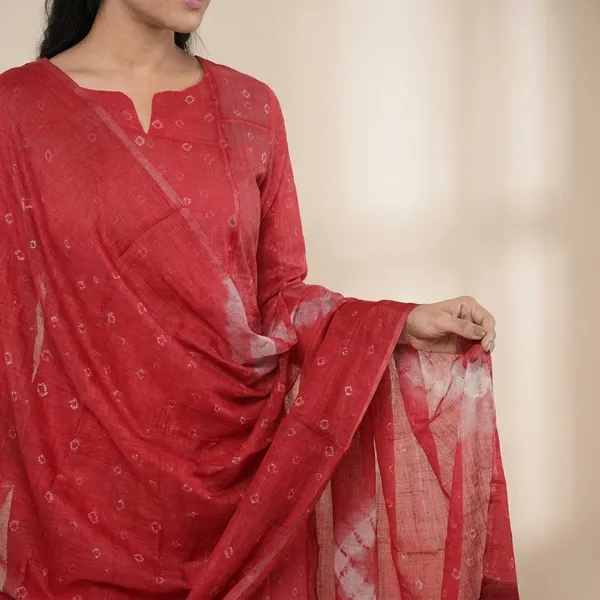 Red_Cotton_Premium_And_Elegant_Kurta_With_Dupatta_For_Women